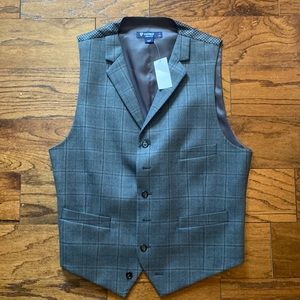 NEW DANIEL CREMIEUX GRAY PLAID VEST